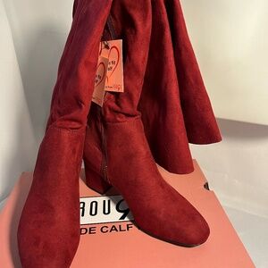 NWT Rouge Boots Sz 10 Wide-calf